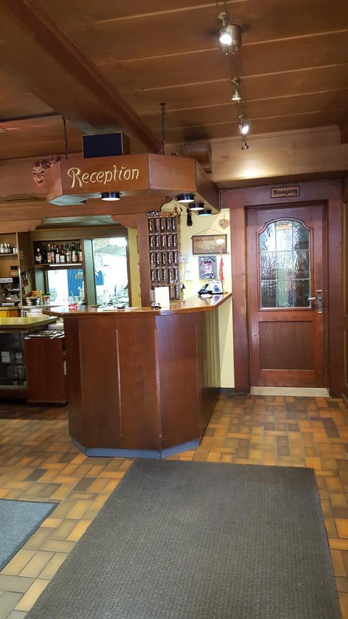 Schwarzwaldgasthof Baeren Titisee-Neustadt Exterior photo