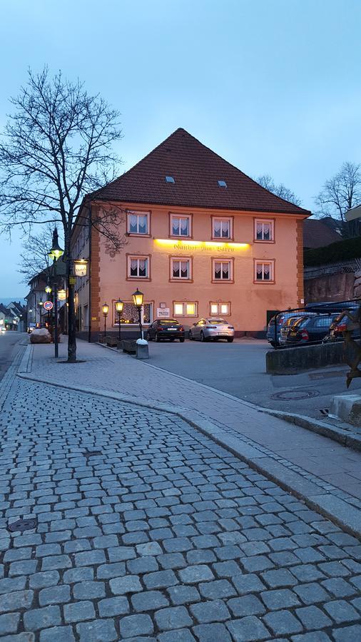 Schwarzwaldgasthof Baeren Titisee-Neustadt Exterior photo